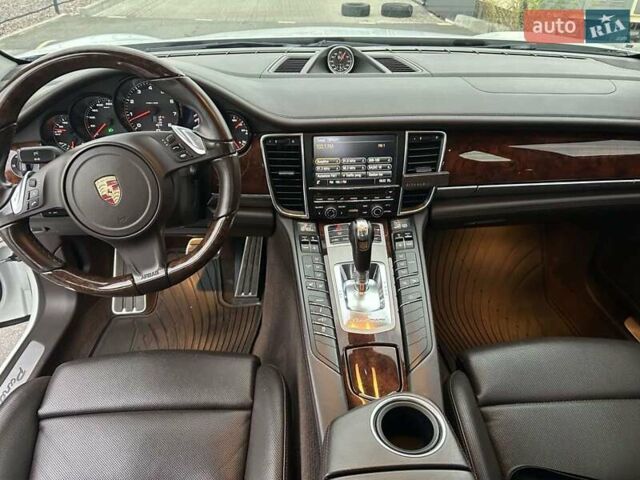 Белый Порше Панамера, объемом двигателя 3.6 л и пробегом 136 тыс. км за 22500 $, фото 18 на Automoto.ua