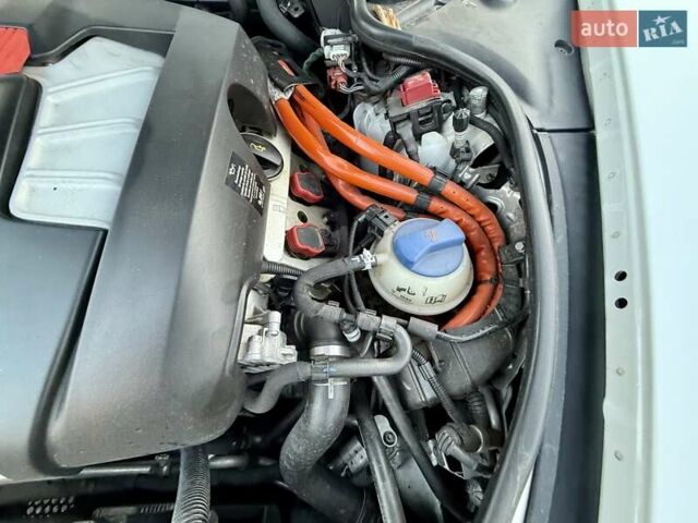 Белый Порше Панамера, объемом двигателя 3 л и пробегом 146 тыс. км за 29999 $, фото 134 на Automoto.ua