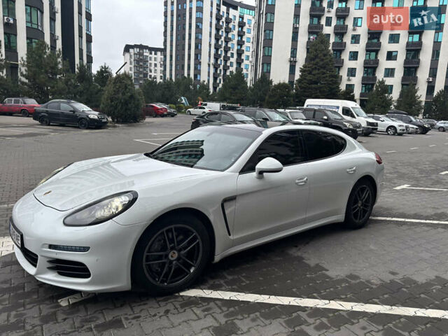 Белый Порше Панамера, объемом двигателя 3.61 л и пробегом 137 тыс. км за 22500 $, фото 11 на Automoto.ua
