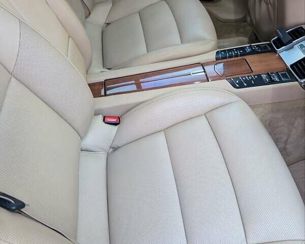 Білий Порше Panamera, об'ємом двигуна 3 л та пробігом 136 тис. км за 30000 $, фото 34 на Automoto.ua