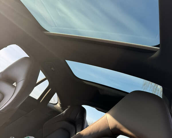 Белый Порше Панамера, объемом двигателя 2.89 л и пробегом 147 тыс. км за 63500 $, фото 7 на Automoto.ua