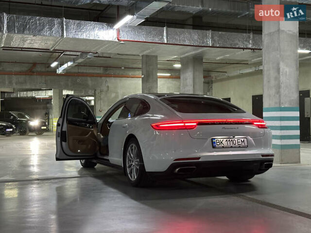 Білий Порше Panamera, об'ємом двигуна 3 л та пробігом 79 тис. км за 59900 $, фото 8 на Automoto.ua