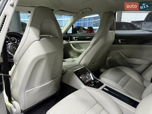 Белый Порше Панамера, объемом двигателя 2.89 л и пробегом 136 тыс. км за 51500 $, фото 22 на Automoto.ua