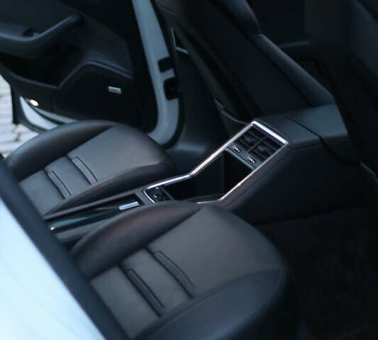 Белый Порше Панамера, объемом двигателя 3 л и пробегом 127 тыс. км за 47500 $, фото 13 на Automoto.ua