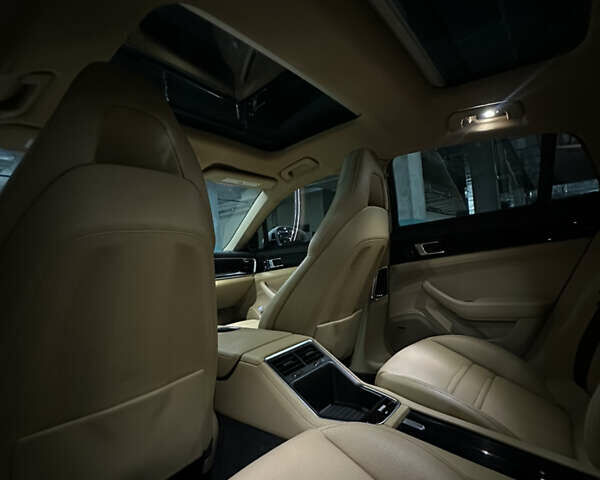 Білий Порше Panamera, об'ємом двигуна 3 л та пробігом 79 тис. км за 59900 $, фото 15 на Automoto.ua