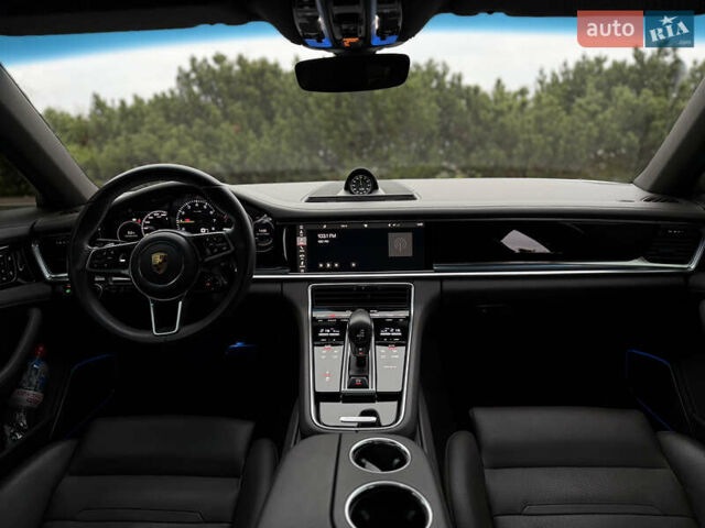 Білий Порше Panamera, об'ємом двигуна 2.89 л та пробігом 43 тис. км за 66499 $, фото 42 на Automoto.ua