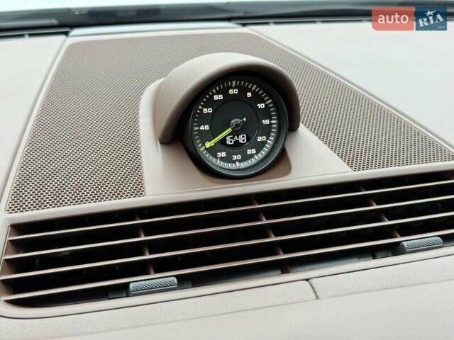 Белый Порше Панамера, объемом двигателя 2.9 л и пробегом 47 тыс. км за 68800 $, фото 80 на Automoto.ua