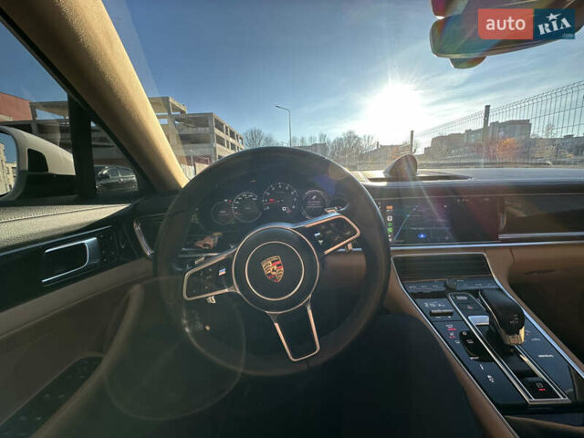 Білий Порше Panamera, об'ємом двигуна 3 л та пробігом 79 тис. км за 59900 $, фото 28 на Automoto.ua