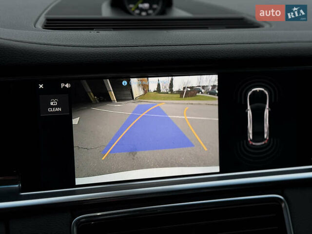 Білий Порше Panamera, об'ємом двигуна 2.89 л та пробігом 43 тис. км за 66499 $, фото 28 на Automoto.ua