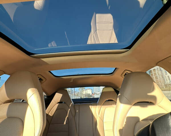 Білий Порше Panamera, об'ємом двигуна 3 л та пробігом 79 тис. км за 59900 $, фото 30 на Automoto.ua
