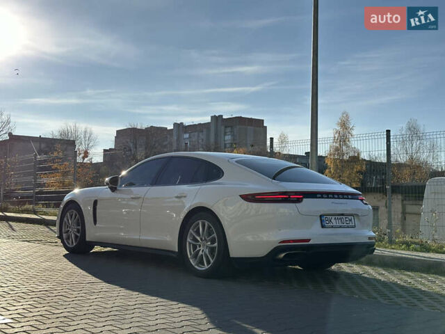Білий Порше Panamera, об'ємом двигуна 3 л та пробігом 79 тис. км за 59900 $, фото 21 на Automoto.ua