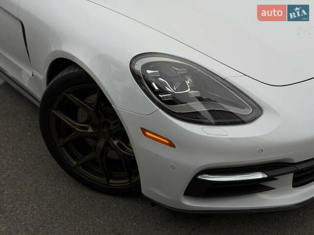 Білий Порше Panamera, об'ємом двигуна 2.89 л та пробігом 43 тис. км за 66499 $, фото 4 на Automoto.ua