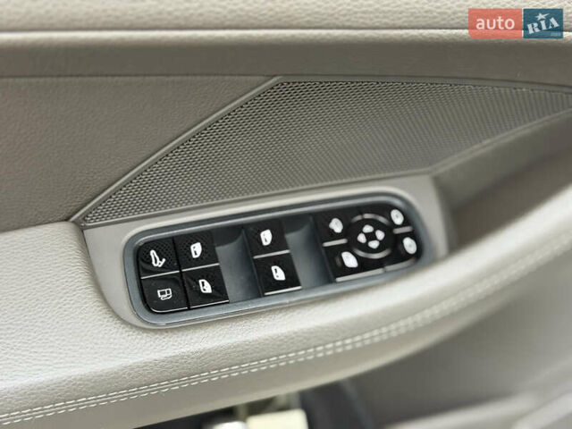 Білий Порше Panamera, об'ємом двигуна 2.89 л та пробігом 43 тис. км за 66499 $, фото 15 на Automoto.ua