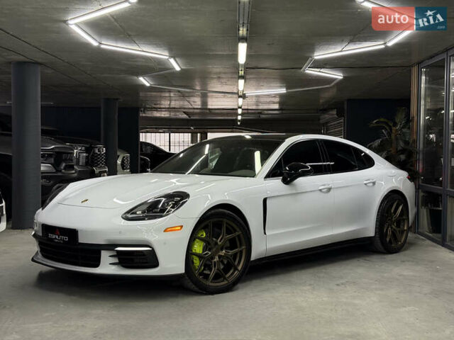 Білий Порше Panamera, об'ємом двигуна 2.89 л та пробігом 42 тис. км за 67500 $, фото 5 на Automoto.ua
