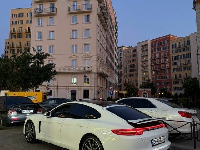 Білий Порше Panamera, об'ємом двигуна 3 л та пробігом 220 тис. км за 55000 $, фото 29 на Automoto.ua