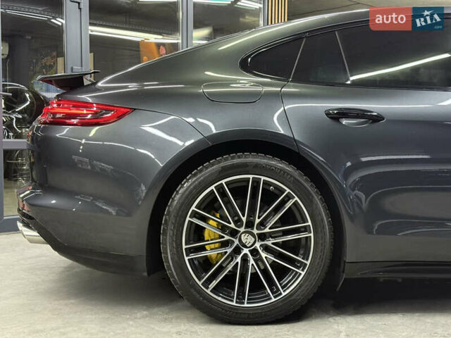 Белый Порше Панамера, объемом двигателя 2.89 л и пробегом 136 тыс. км за 51500 $, фото 17 на Automoto.ua