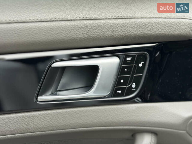 Білий Порше Panamera, об'ємом двигуна 2.89 л та пробігом 43 тис. км за 66499 $, фото 14 на Automoto.ua