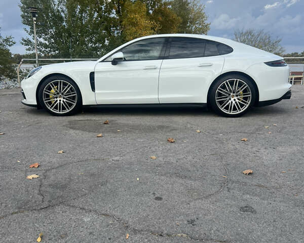 Білий Порше Panamera, об'ємом двигуна 3 л та пробігом 85 тис. км за 49999 $, фото 13 на Automoto.ua