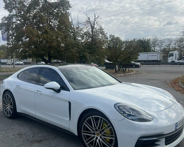 Білий Порше Panamera, об'ємом двигуна 3 л та пробігом 85 тис. км за 49999 $, фото 12 на Automoto.ua