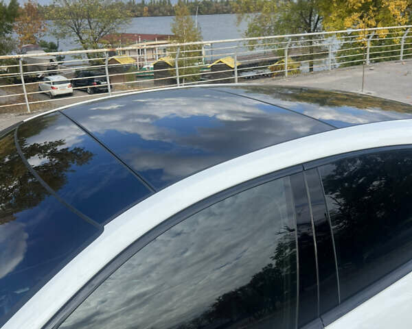 Білий Порше Panamera, об'ємом двигуна 3 л та пробігом 85 тис. км за 49999 $, фото 30 на Automoto.ua