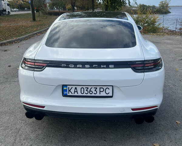 Білий Порше Panamera, об'ємом двигуна 3 л та пробігом 85 тис. км за 49999 $, фото 18 на Automoto.ua