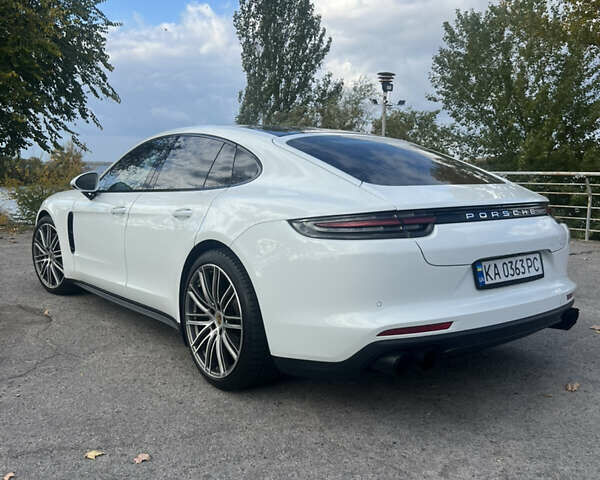 Білий Порше Panamera, об'ємом двигуна 3 л та пробігом 85 тис. км за 49999 $, фото 16 на Automoto.ua