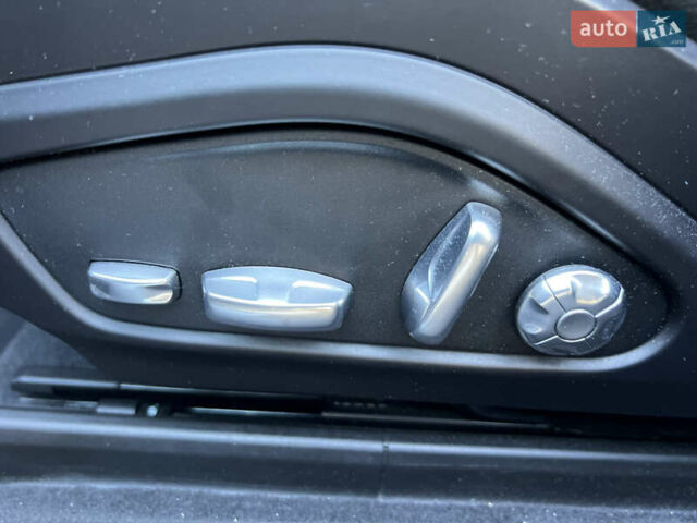 Белый Порше Панамера, объемом двигателя 3 л и пробегом 104 тыс. км за 49900 $, фото 10 на Automoto.ua