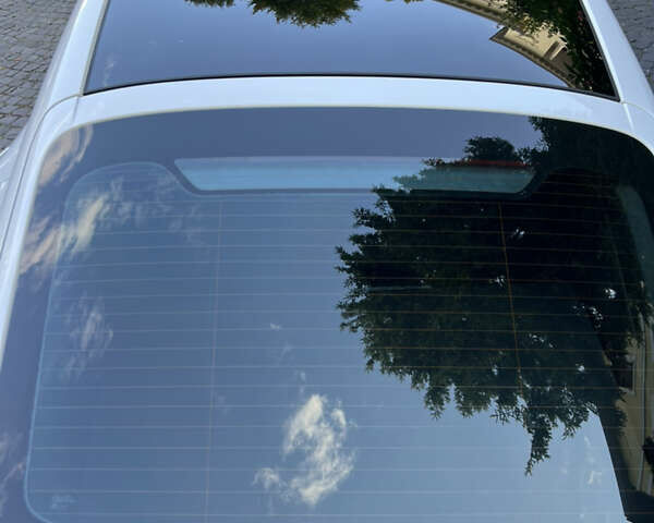 Белый Порше Панамера, объемом двигателя 3 л и пробегом 104 тыс. км за 49900 $, фото 9 на Automoto.ua