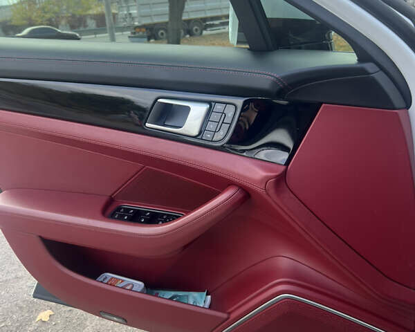 Білий Порше Panamera, об'ємом двигуна 3 л та пробігом 85 тис. км за 49999 $, фото 35 на Automoto.ua