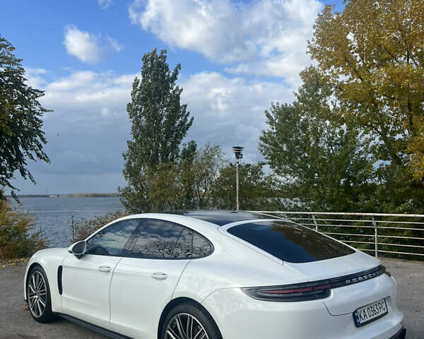 Білий Порше Panamera, об'ємом двигуна 3 л та пробігом 85 тис. км за 49999 $, фото 7 на Automoto.ua
