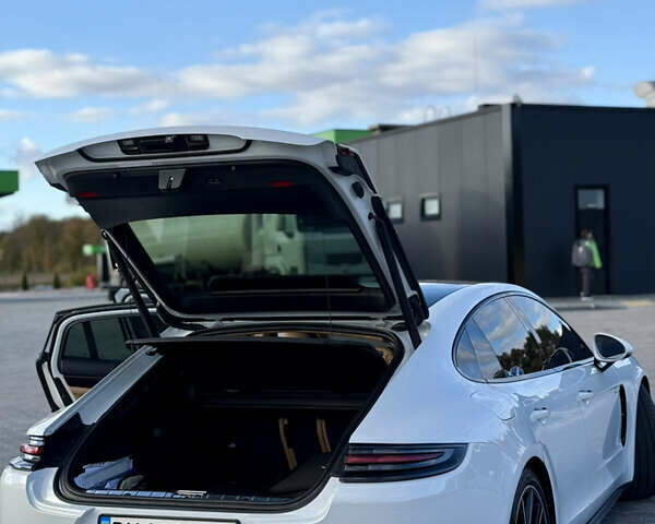 Білий Порше Panamera, об'ємом двигуна 2.89 л та пробігом 60 тис. км за 75000 $, фото 14 на Automoto.ua