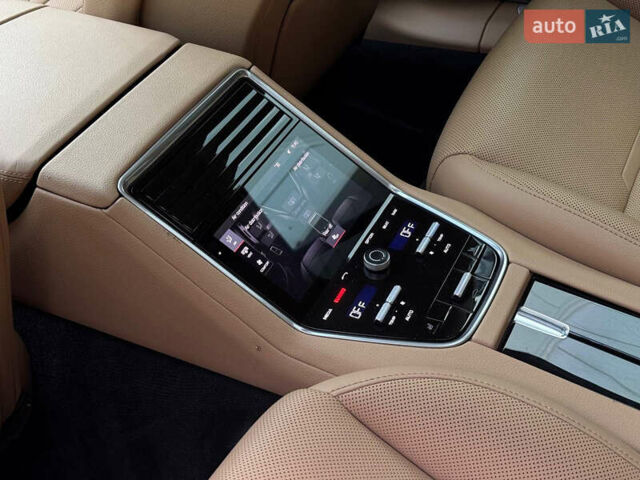 Білий Порше Panamera, об'ємом двигуна 3 л та пробігом 49 тис. км за 56000 $, фото 39 на Automoto.ua