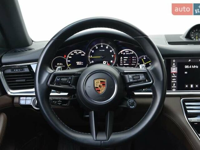 Белый Порше Панамера, объемом двигателя 2.89 л и пробегом 41 тыс. км за 107000 $, фото 5 на Automoto.ua