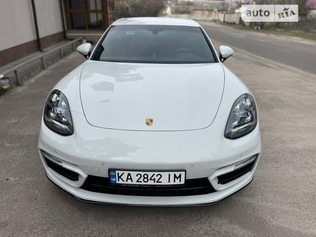 Білий Порше Panamera, об'ємом двигуна 2.89 л та пробігом 39 тис. км за 117500 $, фото 4 на Automoto.ua