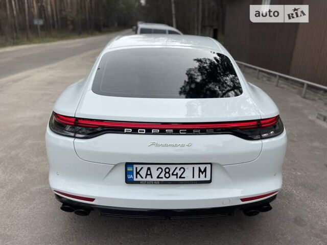 Білий Порше Panamera, об'ємом двигуна 2.89 л та пробігом 39 тис. км за 117500 $, фото 10 на Automoto.ua