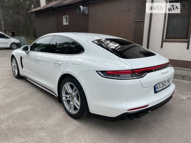 Білий Порше Panamera, об'ємом двигуна 2.89 л та пробігом 39 тис. км за 117500 $, фото 42 на Automoto.ua