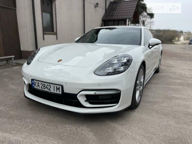 Білий Порше Panamera, об'ємом двигуна 2.89 л та пробігом 39 тис. км за 117500 $, фото 13 на Automoto.ua