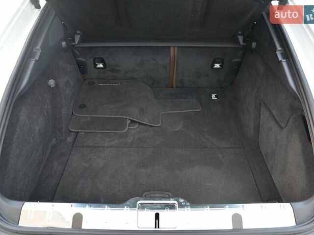 Белый Порше Панамера, объемом двигателя 2.89 л и пробегом 41 тыс. км за 107000 $, фото 8 на Automoto.ua