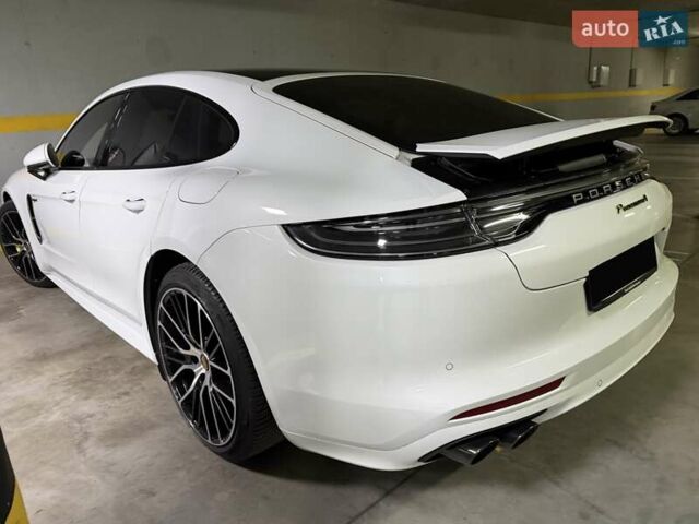 Белый Порше Панамера, объемом двигателя 3 л и пробегом 20 тыс. км за 119500 $, фото 5 на Automoto.ua