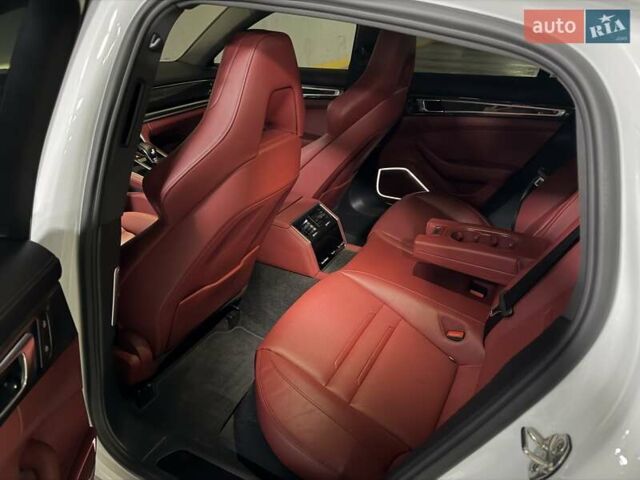 Белый Порше Панамера, объемом двигателя 3 л и пробегом 20 тыс. км за 119500 $, фото 8 на Automoto.ua