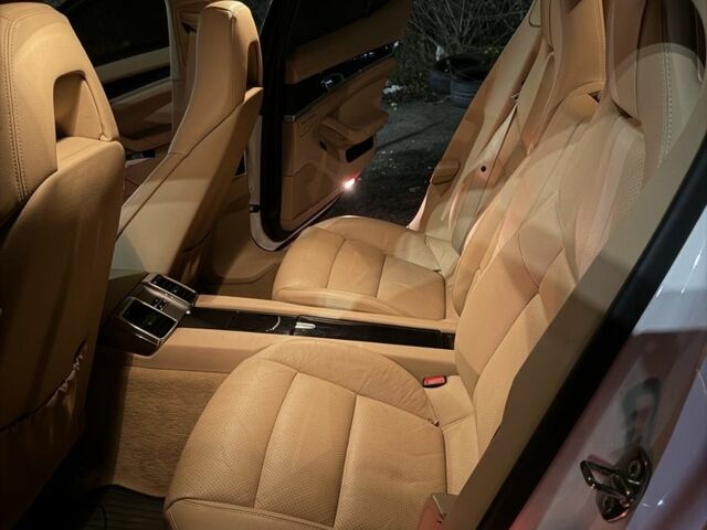 Белый Порше Панамера, объемом двигателя 3.6 л и пробегом 118 тыс. км за 18700 $, фото 11 на Automoto.ua