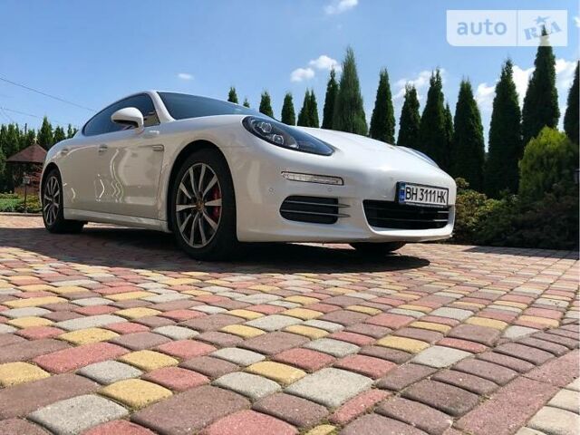 Білий Порше Panamera, об'ємом двигуна 3.6 л та пробігом 80 тис. км за 56000 $, фото 5 на Automoto.ua