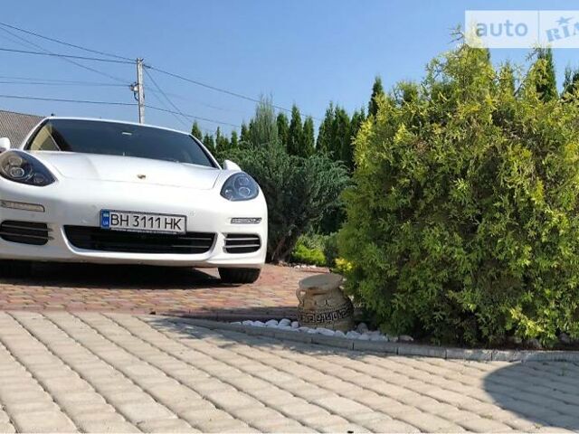 Білий Порше Panamera, об'ємом двигуна 3.6 л та пробігом 80 тис. км за 56000 $, фото 7 на Automoto.ua