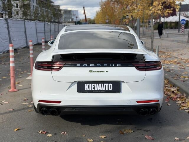 Белый Порше Панамера, объемом двигателя 2.9 л и пробегом 100 тыс. км за 59000 $, фото 3 на Automoto.ua