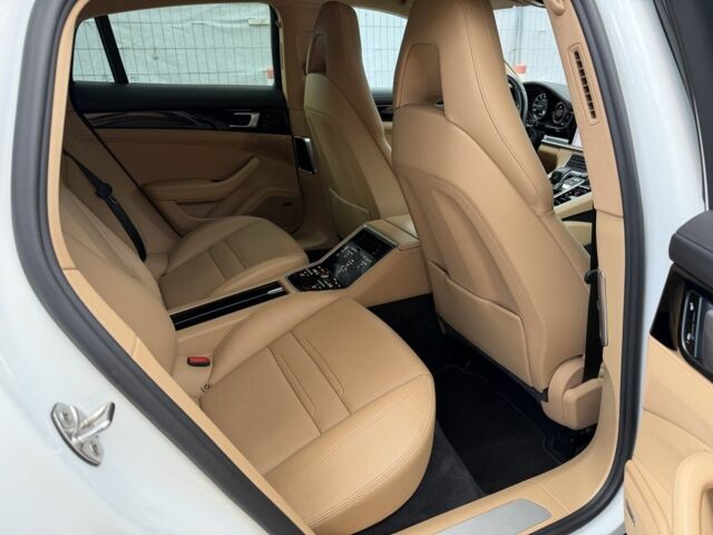 Белый Порше Панамера, объемом двигателя 2.9 л и пробегом 100 тыс. км за 59000 $, фото 14 на Automoto.ua