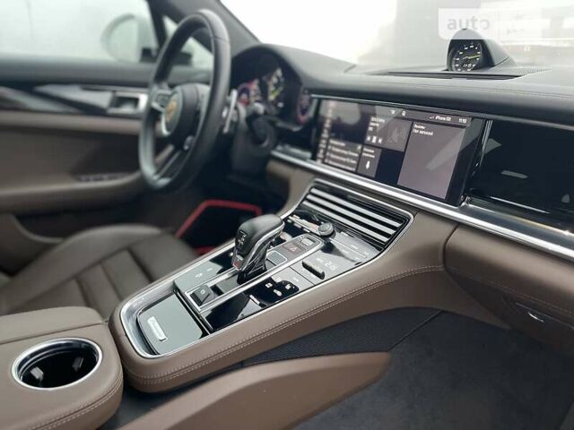 Білий Порше Panamera, об'ємом двигуна 3 л та пробігом 37 тис. км за 122500 $, фото 23 на Automoto.ua