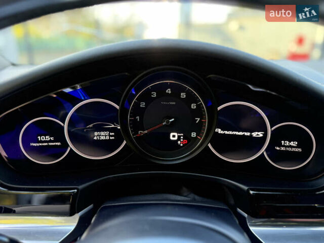 Белый Порше Панамера, объемом двигателя 2.89 л и пробегом 91 тыс. км за 65000 $, фото 23 на Automoto.ua
