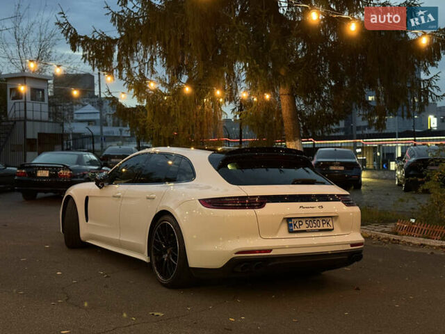 Белый Порше Панамера, объемом двигателя 2.89 л и пробегом 91 тыс. км за 65000 $, фото 5 на Automoto.ua