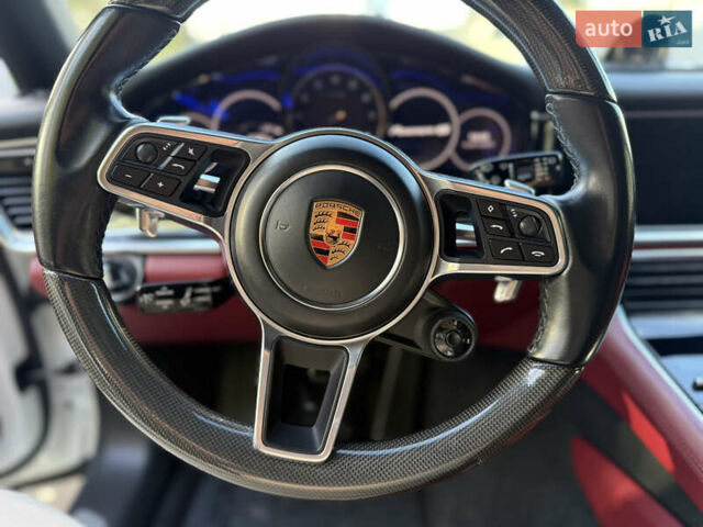 Белый Порше Панамера, объемом двигателя 2.89 л и пробегом 91 тыс. км за 65000 $, фото 24 на Automoto.ua