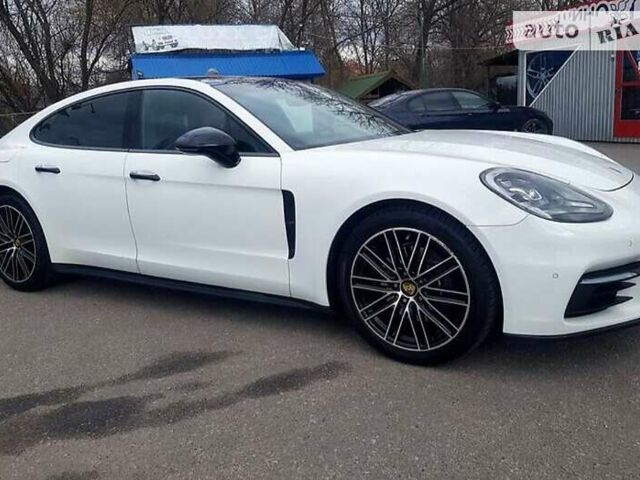 Білий Порше Panamera, об'ємом двигуна 3 л та пробігом 71 тис. км за 73500 $, фото 7 на Automoto.ua